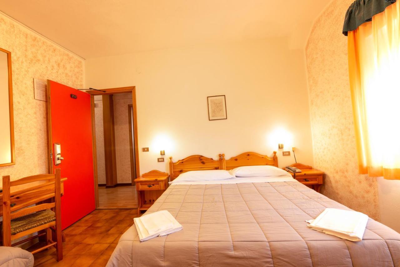 Hotel Appennino Fiumalbo Bagian luar foto