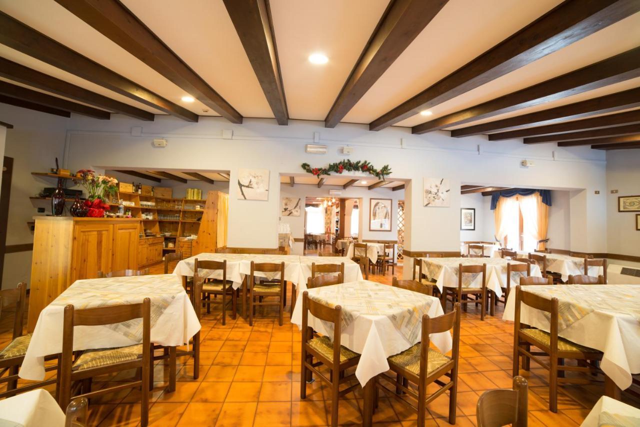 Hotel Appennino Fiumalbo Bagian luar foto